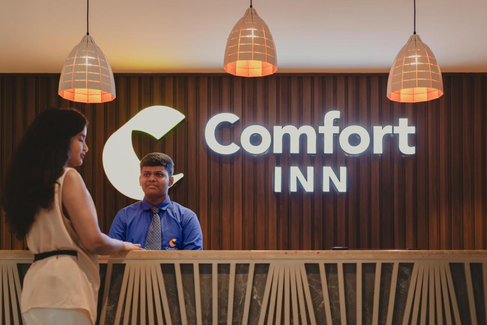 Comfort Inn Elite Jua Eksteriør bilde